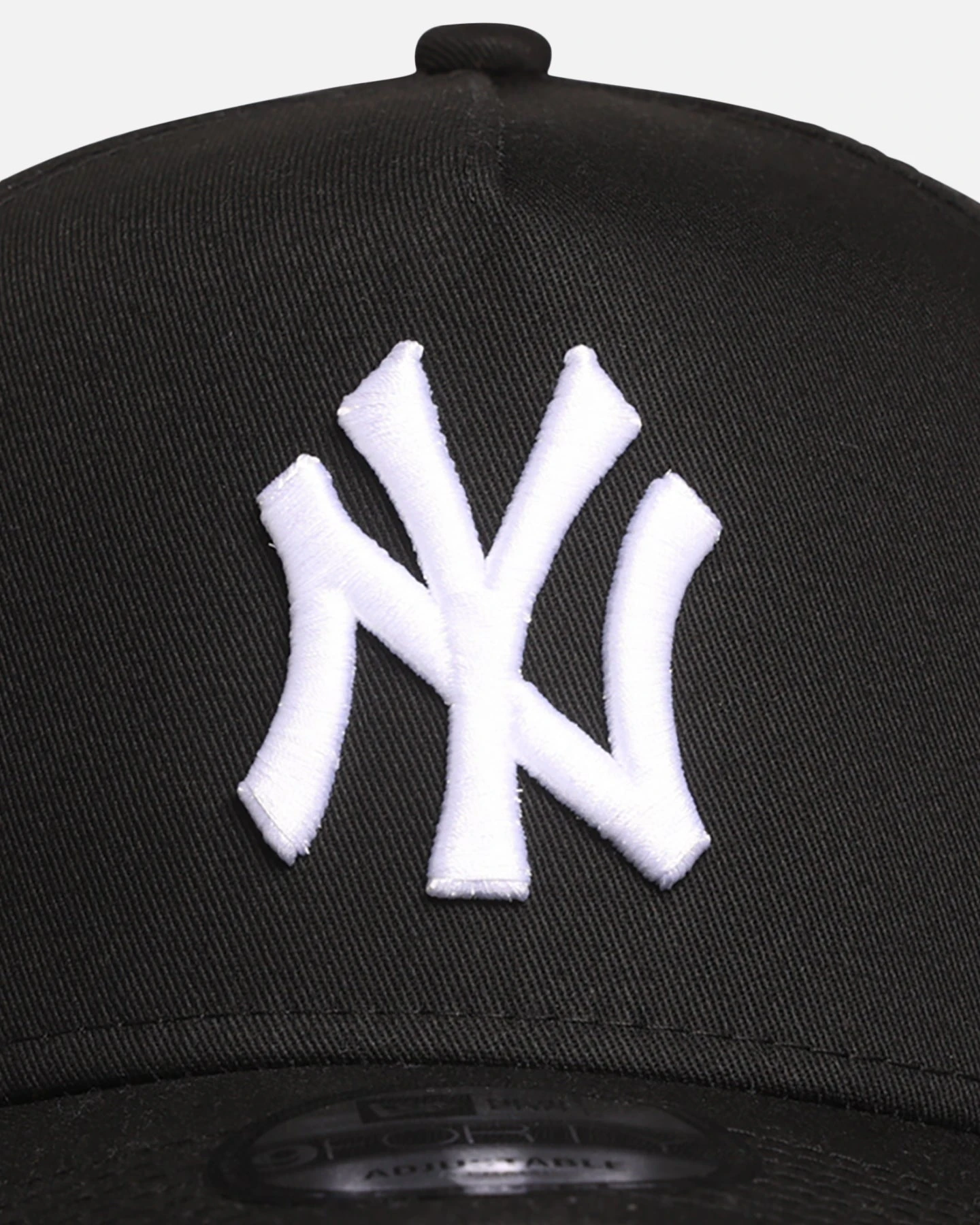 New Era New York Yankees 9FORTY A-Frame Snapback Black/White 7 New Era New York Yankees 9FORTY A-Frame Snapback Black/White - Image 5