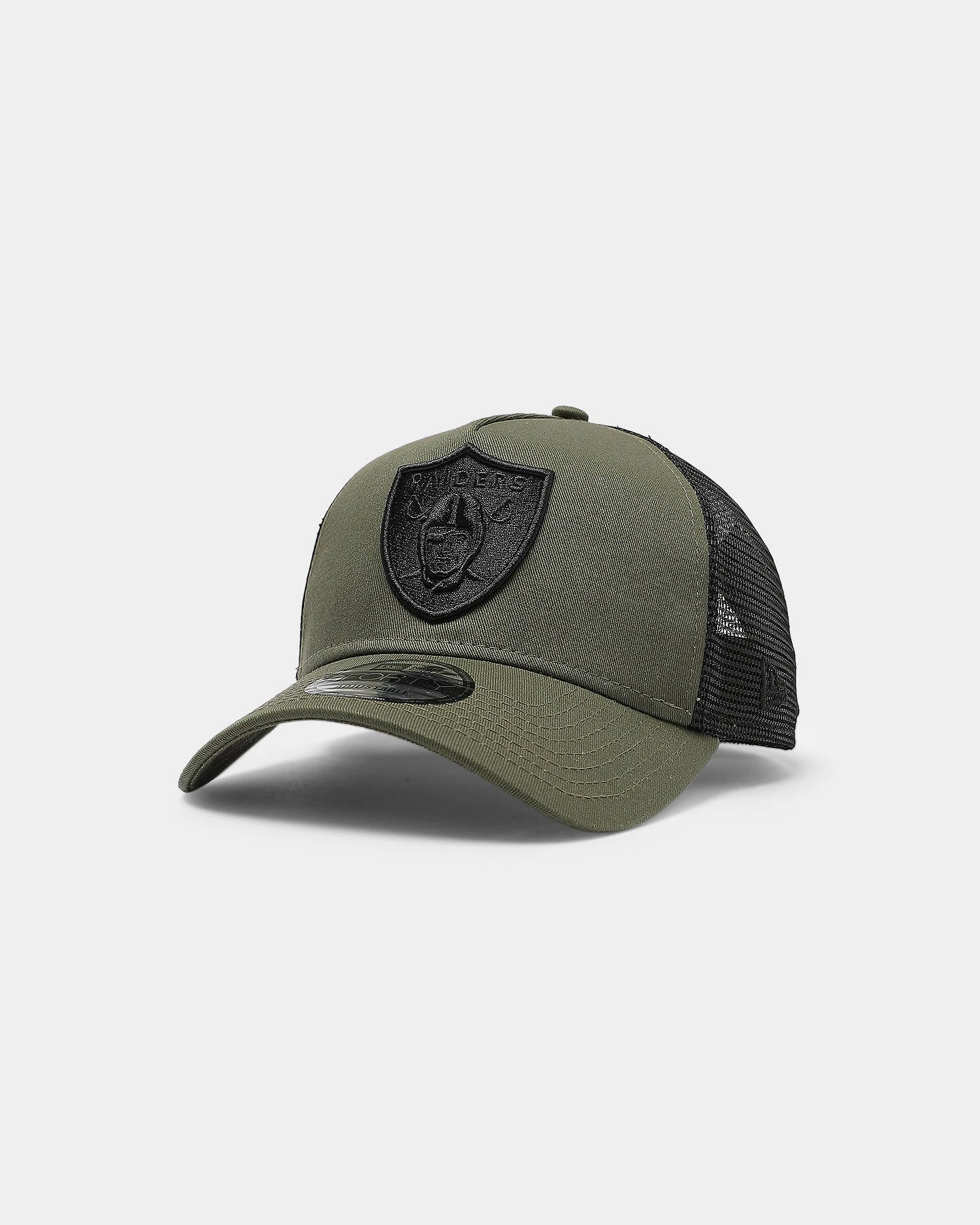 New Era Las Vegas Raiders 9FORTY A-Frame Trucker Snapback Olive/Black 3 New Era Las Vegas Raiders 9FORTY A-Frame Trucker Snapback Olive/Black