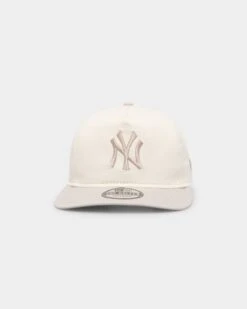 New Era New York Yankees Old Golfer Snapbck Chrome White