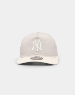 New Era New York Yankees Old Golfer Snapback Stone/White