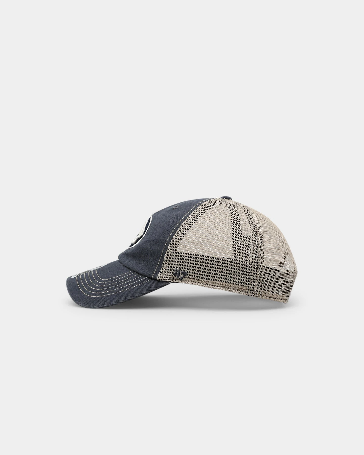 '47 BRAND 47 Brand Penn State Nittany Lions Trawler '47 Clean Up Strapback Vintage Navy 6 '47 BRAND 47 Brand Penn State Nittany Lions Trawler '47 Clean Up Strapback Vintage Navy - Image 4