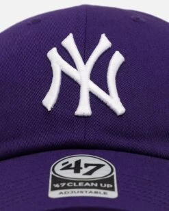 '47 BRAND 47 Brand New York Yankees 'Yankees Color Wheel' Suede Undervisor 47 Clean Up Strapback Purple 12 '47 BRAND 47 Brand New York Yankees 'Yankees Color Wheel' Suede Undervisor 47 Clean Up Strapback Purple -Culture Kings 01033553 YP200 default 0050