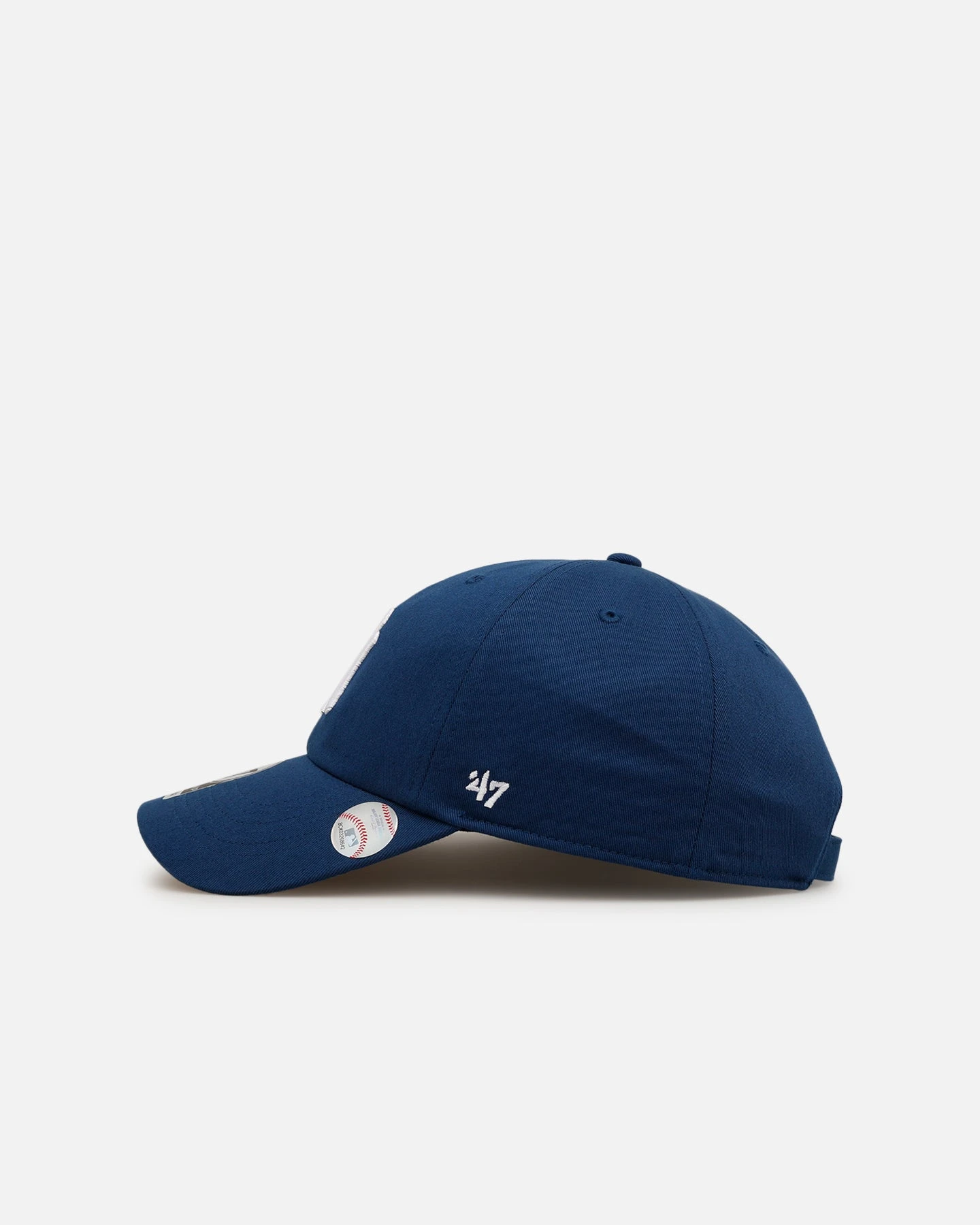 '47 BRAND 47 Brand New York Yankees 'Yankees Color Wheel' Suede Undervisor 47 Clean Up Strapback Navy Blazer 6 '47 BRAND 47 Brand New York Yankees 'Yankees Color Wheel' Suede Undervisor 47 Clean Up Strapback Navy Blazer - Image 4