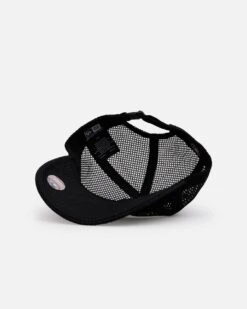 New Era New York Yankees 'Black Mesh' Casual Classic Strapback Black -Culture Kings 01033727 YB001 default 0060