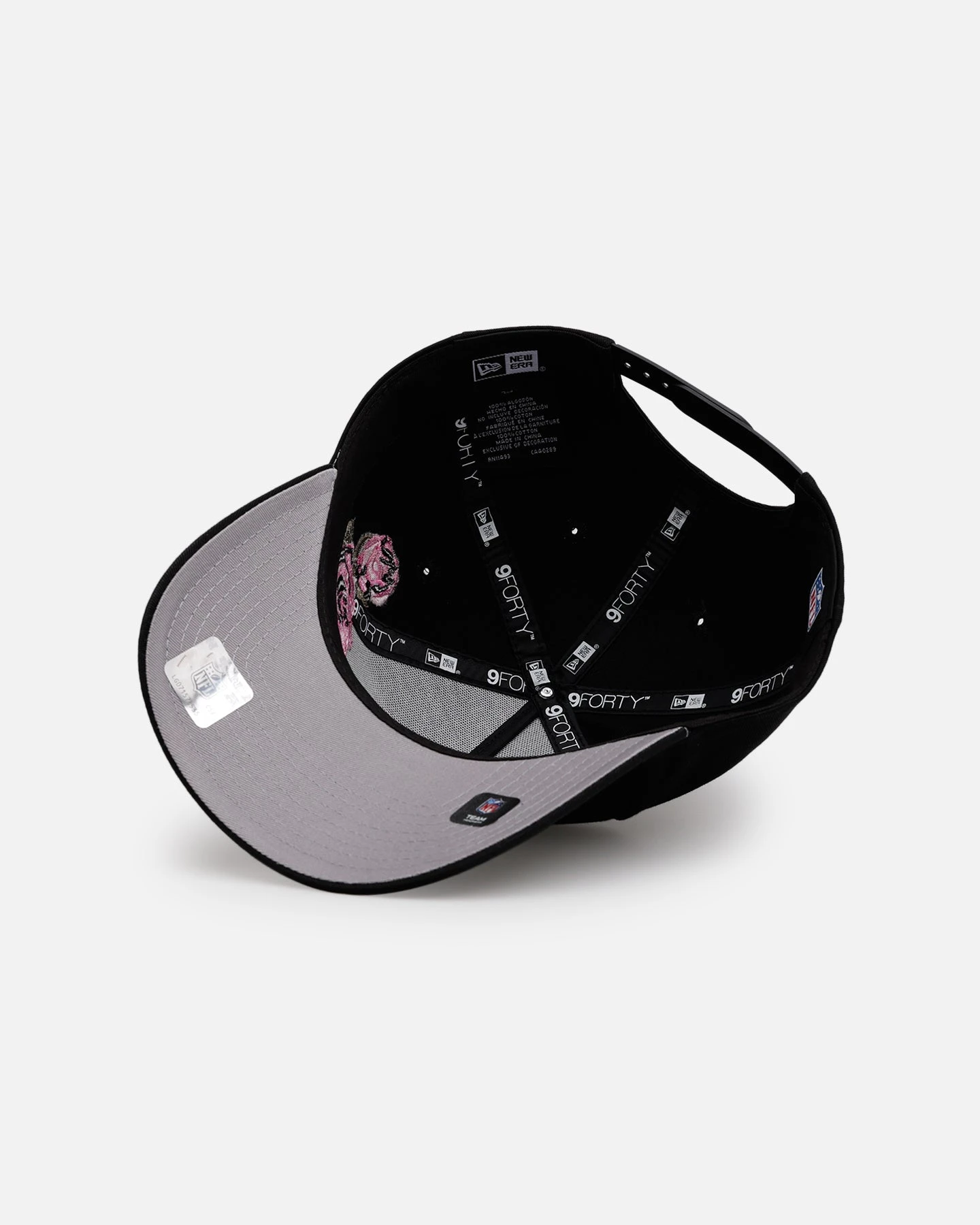 New Era Kansas City Chiefs 'Pink Rose Embroidery' 9FORTY A-Frame Snapback Black/Pink 8 New Era Kansas City Chiefs 'Pink Rose Embroidery' 9FORTY A-Frame Snapback Black/Pink - Image 6
