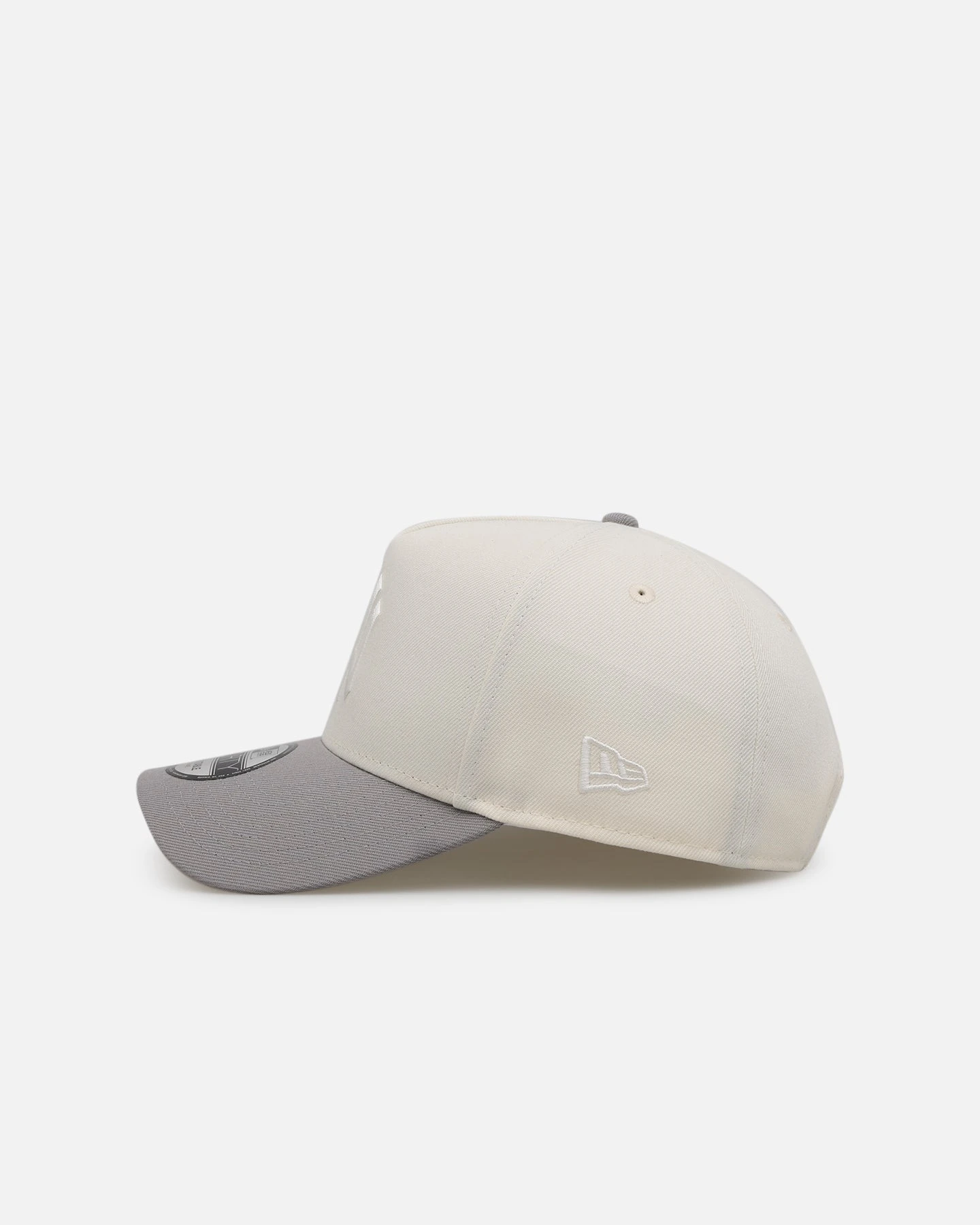 New Era New York Yankees 'Too Clean' 9FORTY A-Frame Snapback Chrome 6 New Era New York Yankees 'Too Clean' 9FORTY A-Frame Snapback Chrome - Image 4