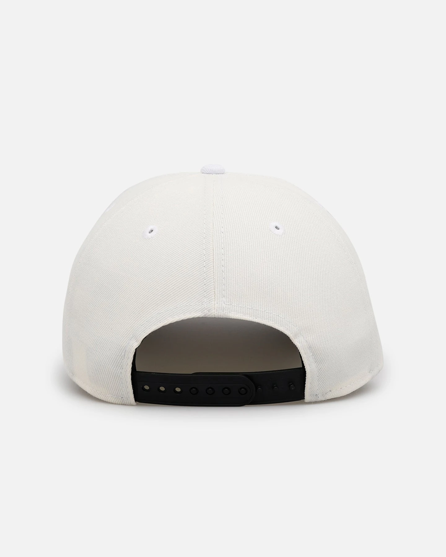 New Era Las Vegas Raiders 'Chrome Metallic Wordmark' 9FORTY A-Frame Snapback Chrome 4 New Era Las Vegas Raiders 'Chrome Metallic Wordmark' 9FORTY A-Frame Snapback Chrome - Image 2