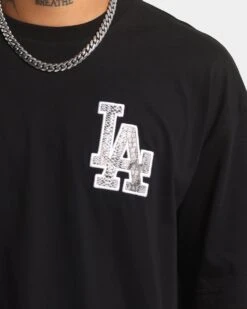 New Era Los Angeles Dodgers Snake Oversized T-Shirt Black -Culture Kings 02028523 YB001 mens 0030