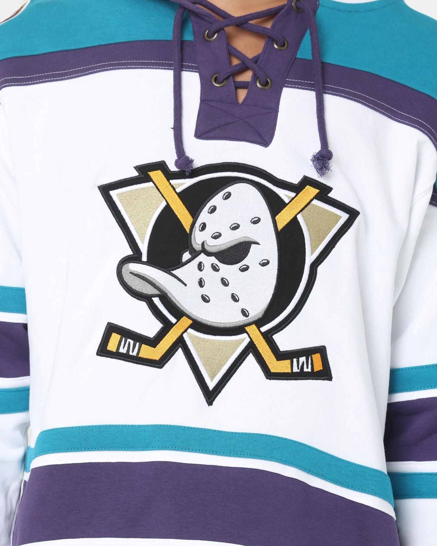 '47 BRAND 47 Brand Anaheim Ducks Superior Lacer Hoodie White Wash 5 '47 BRAND 47 Brand Anaheim Ducks Superior Lacer Hoodie White Wash - Image 3