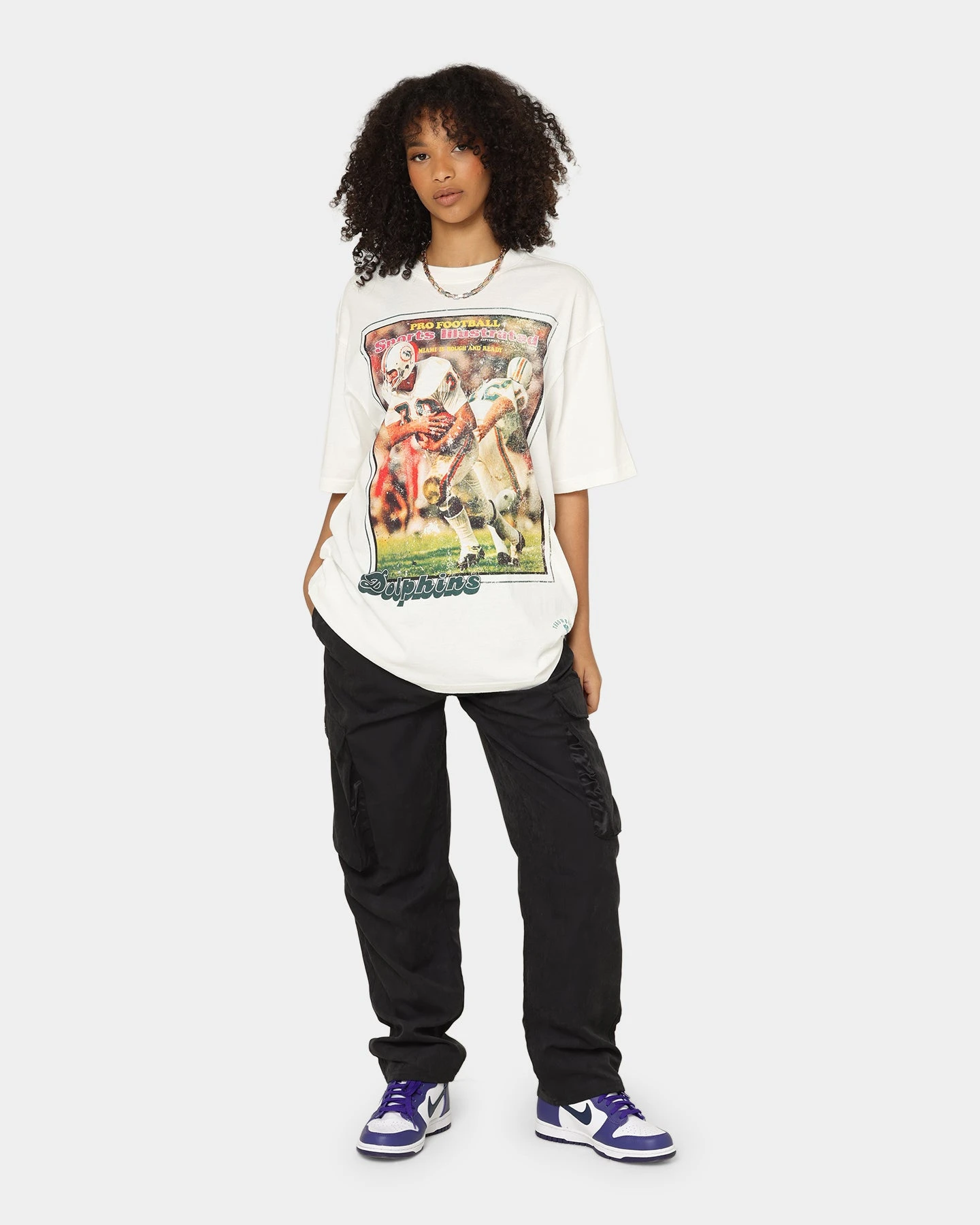 Mitchell & Ness Miami Dolphins Sports Illustrated T-Shirt Vintage White 4 Mitchell & Ness Miami Dolphins Sports Illustrated T-Shirt Vintage White - Image 2