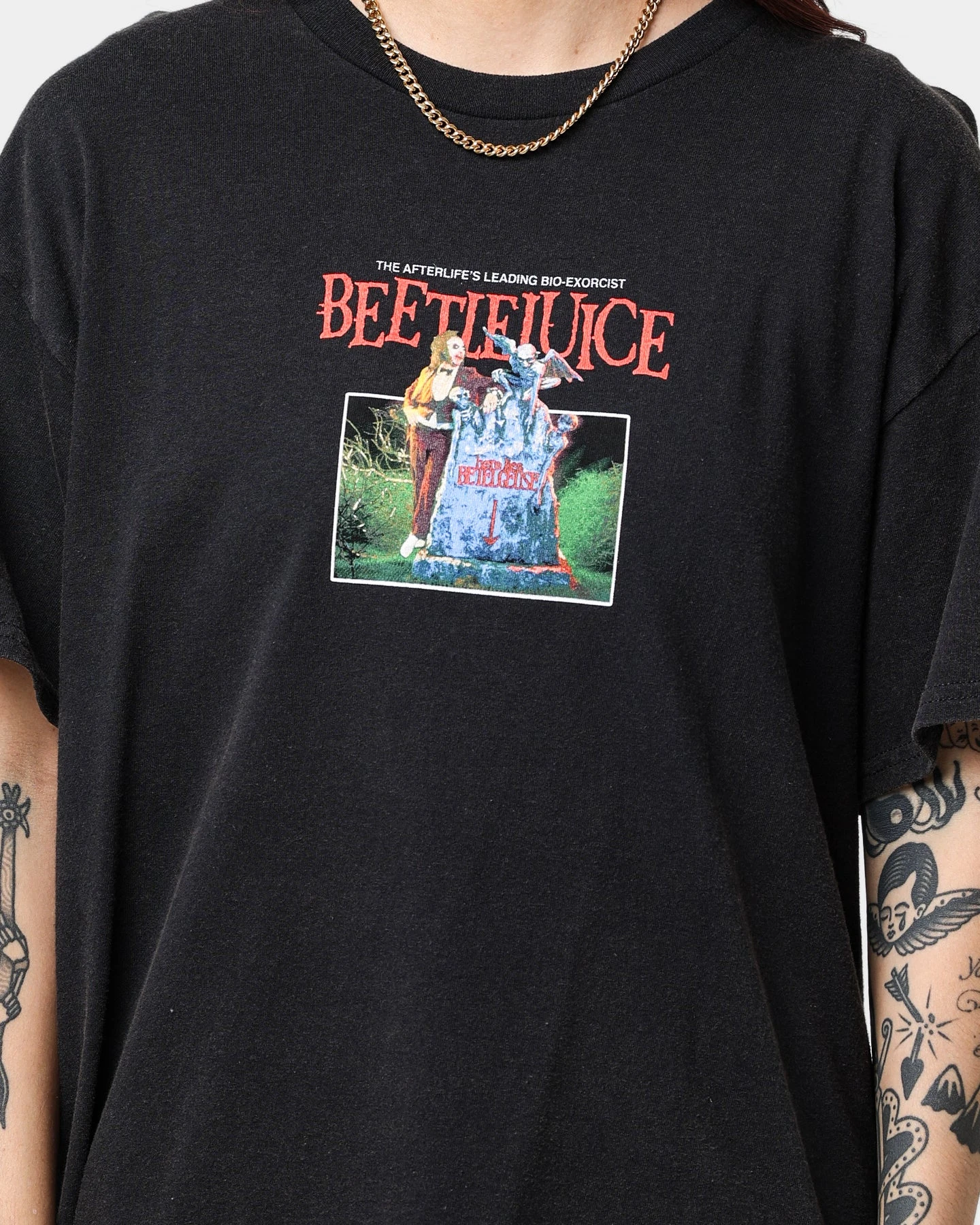 American Thrift X Beetlejuice Here Lies Vintage T-Shirt Vintage Black 6 American Thrift X Beetlejuice Here Lies Vintage T-Shirt Vintage Black - Image 4