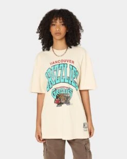 Mitchell & Ness Vancouver Grizzlies XL Arch Vintage T-Shirt Sand