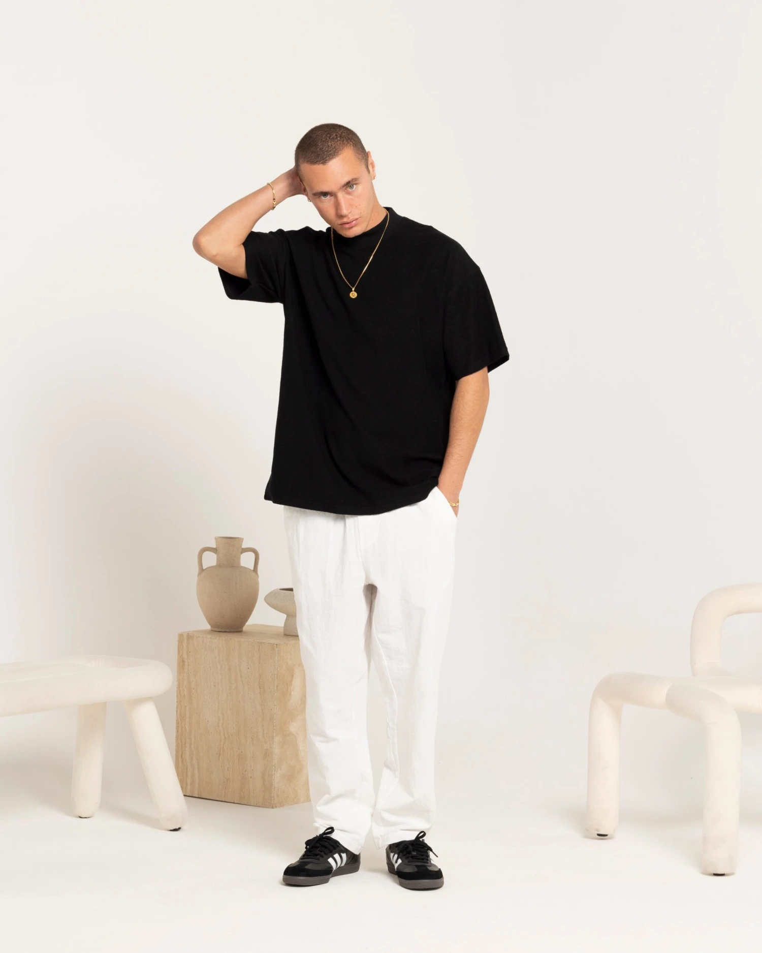 Carre Terry Oversized T-Shirt Black 4 Carre Terry Oversized T-Shirt Black - Image 2