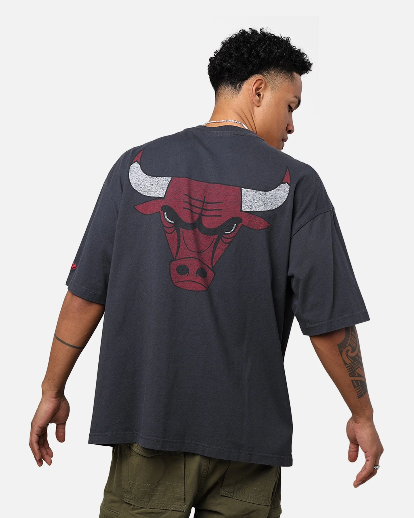 New Era Chicago Bulls Oversized T-Shirt Black 3 New Era Chicago Bulls Oversized T-Shirt Black