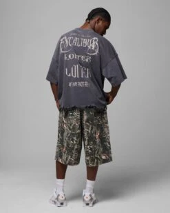 Loiter Excalibur Distressed T-Shirt Washed Black -Culture Kings 02050295 YW607 mens 030 1dfebbc4 f5b7 4b93 81f8 57cb70037766
