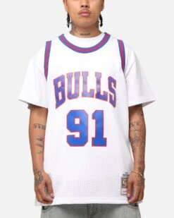 Mitchell & Ness Chicago Bulls Dennis Rodman #91 'Flags Collection' Jersey White