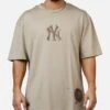 Pro Standard New York Yankees Wingspan T-Shirt Taupe 1 Pro Standard New York Yankees Wingspan T-Shirt Taupe -Culture Kings 02050361 YT800 mens 0010
