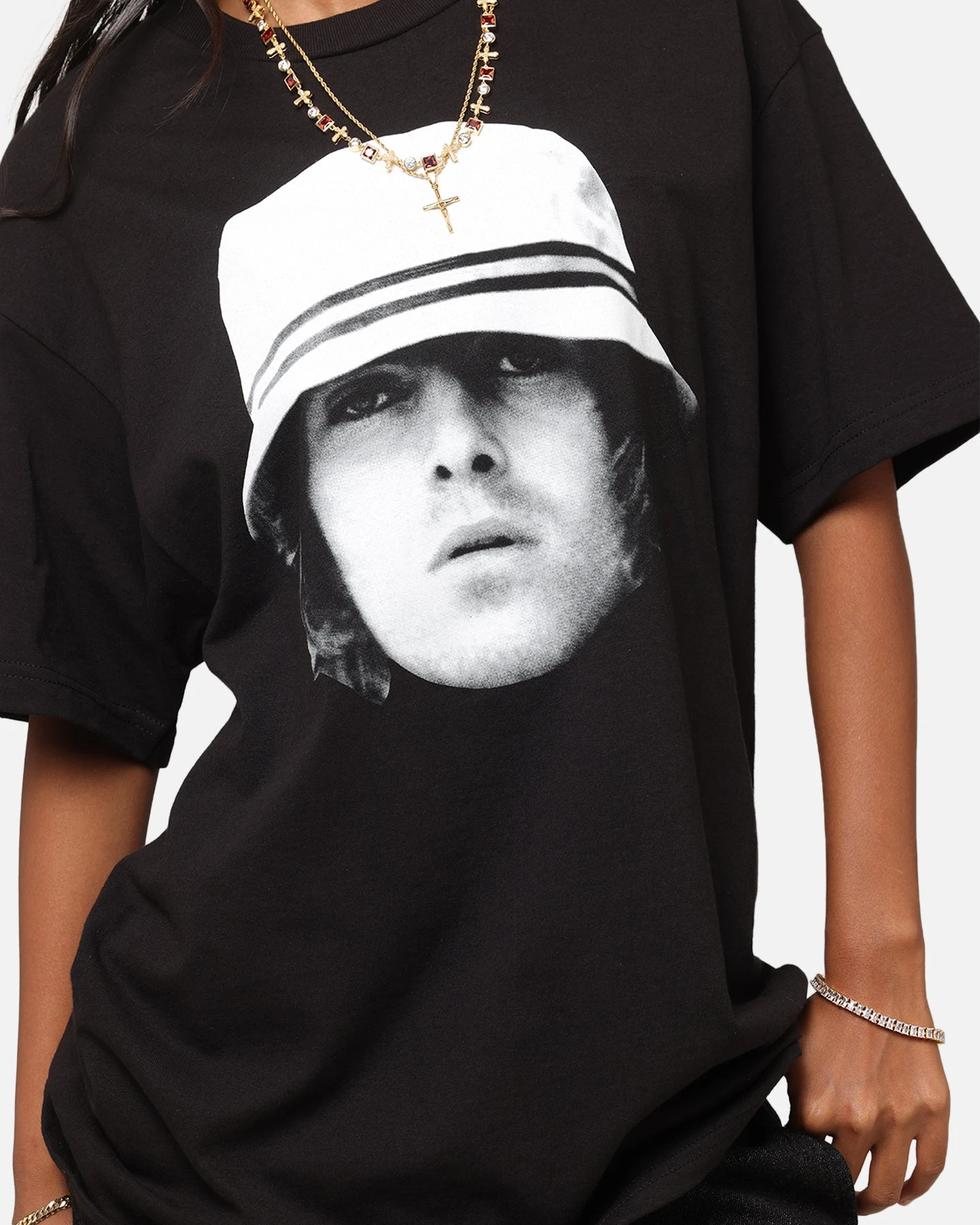 Liam Gallagher Bucket Hat T-Shirt Black 8 Liam Gallagher Bucket Hat T-Shirt Black - Image 6