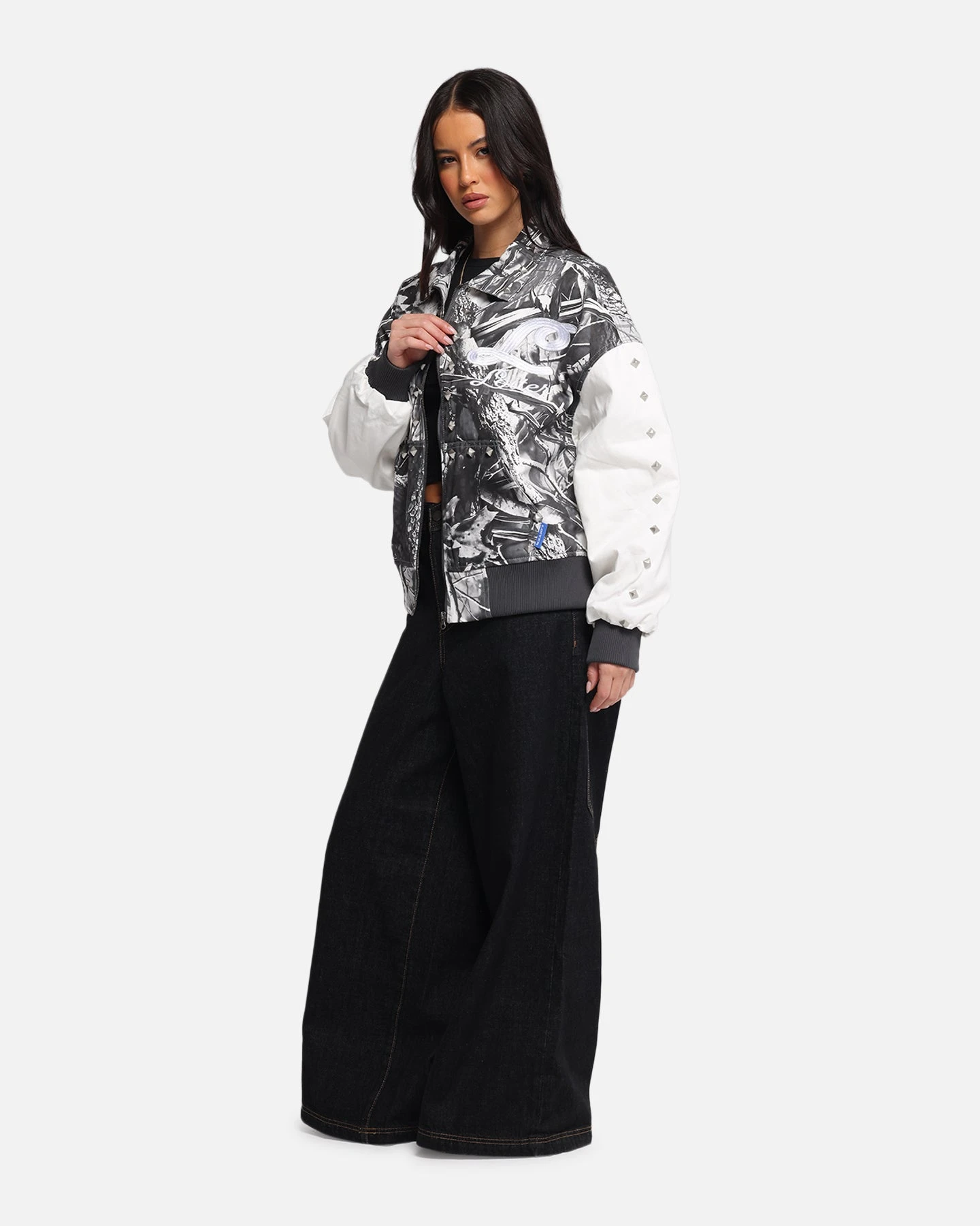 Loiter Frontier Varsity Jacket Real Tree Camo 5 Loiter Frontier Varsity Jacket Real Tree Camo - Image 3