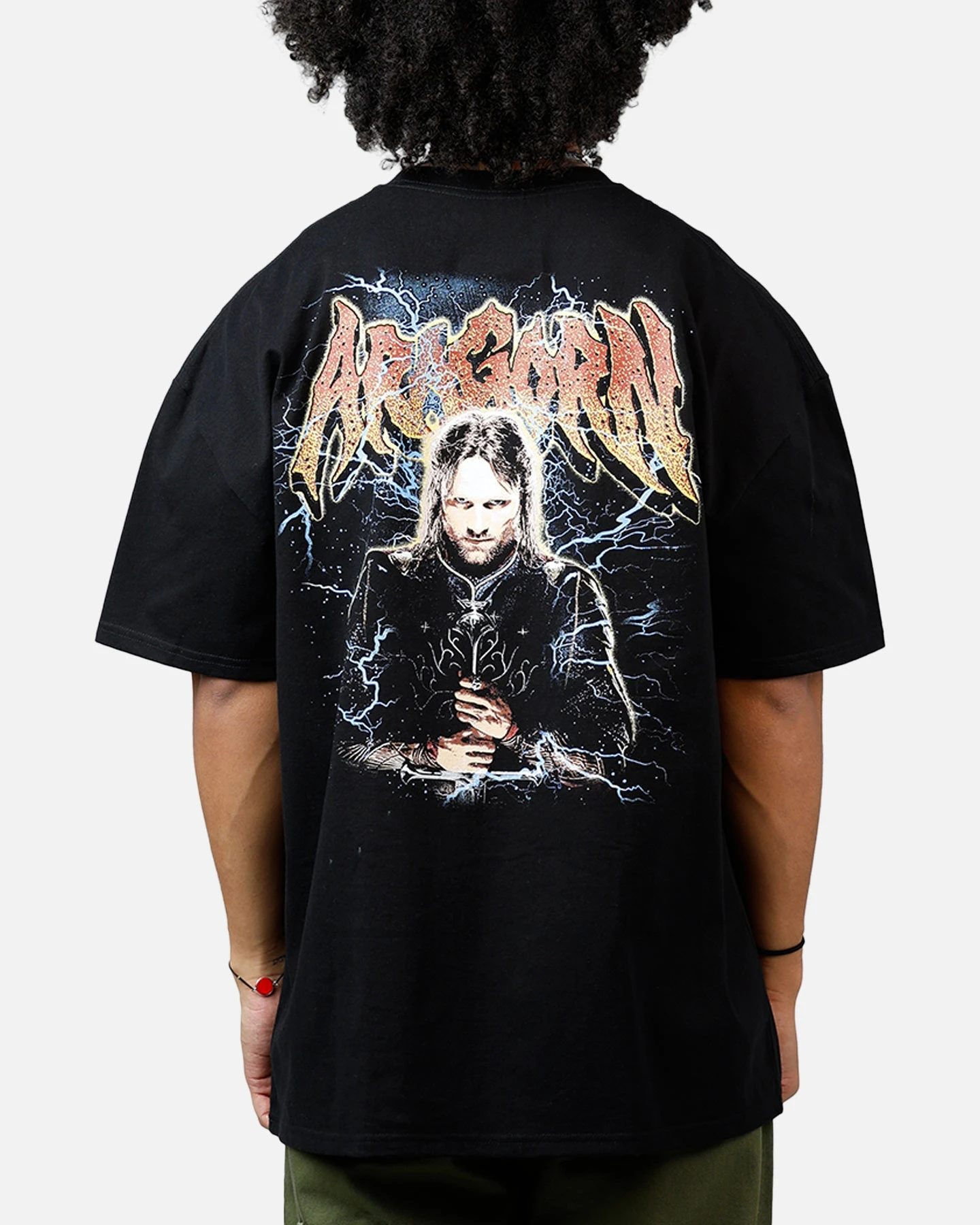 American Thrift X The Lord Of The Rings Aragorn Heavyweight T-Shirt Black 4 American Thrift X The Lord Of The Rings Aragorn Heavyweight T-Shirt Black - Image 2
