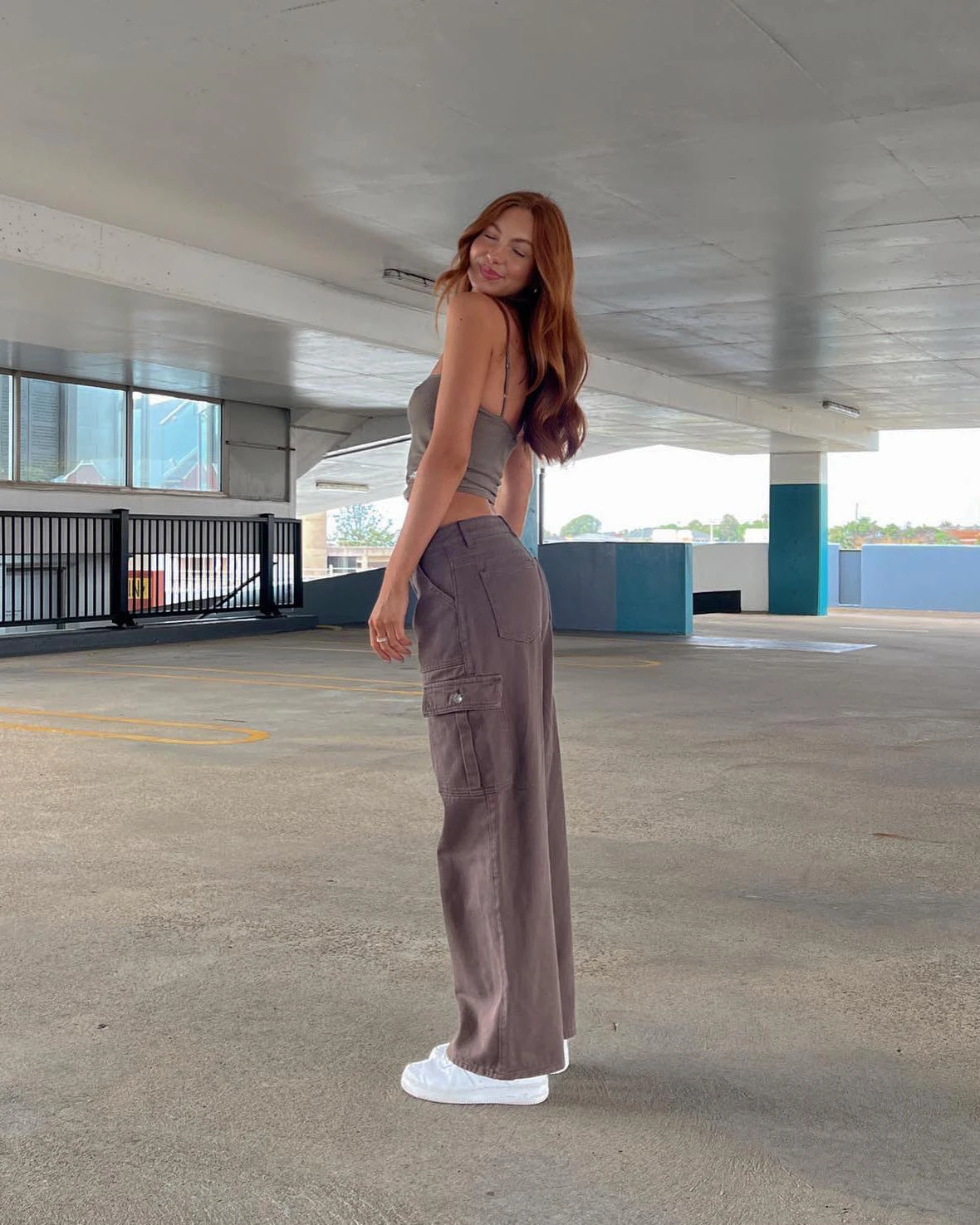 XXIII Women's Poppy Wide Leg Cargo Pants Brown 4 XXIII Women's Poppy Wide Leg Cargo Pants Brown - Image 2