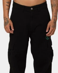 GUESS Originals X J Balvin Cargo Pants Jet Black A996 -Culture Kings 03009851 YJ024 mens 030 22b3d10f e2e2 4e72 b25d be5cddf34508