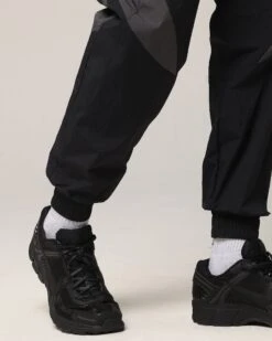 Saint Morta Rage Jogger Black -Culture Kings 03012303 YB001 mens 0030 d7495f69 670b 40a0 9396 ac25c90e4e6e