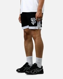 New Era San Francisco Giants Sport Class Shorts Black/White 12 New Era San Francisco Giants Sport Class Shorts Black/White -Culture Kings 03012988 YB012 mens 0040