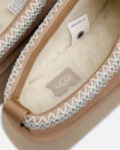 Ugg Boots Women's Tazz Sand -Culture Kings 05012312 YS214 default 00110