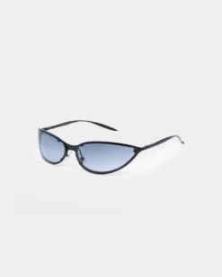 Charlotte Mercy Dakota Sunglasses Black/Blue 12 Charlotte Mercy Dakota Sunglasses Black/Blue -Culture Kings 06008694 YB002 default 00010