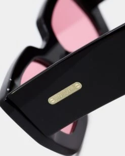NUQE Idra Sunglasses Black/Rose -Culture Kings 06009265 YR800 default 0040