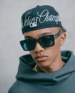 NUQE X Carré Louis Sunglasses Blue/Gold