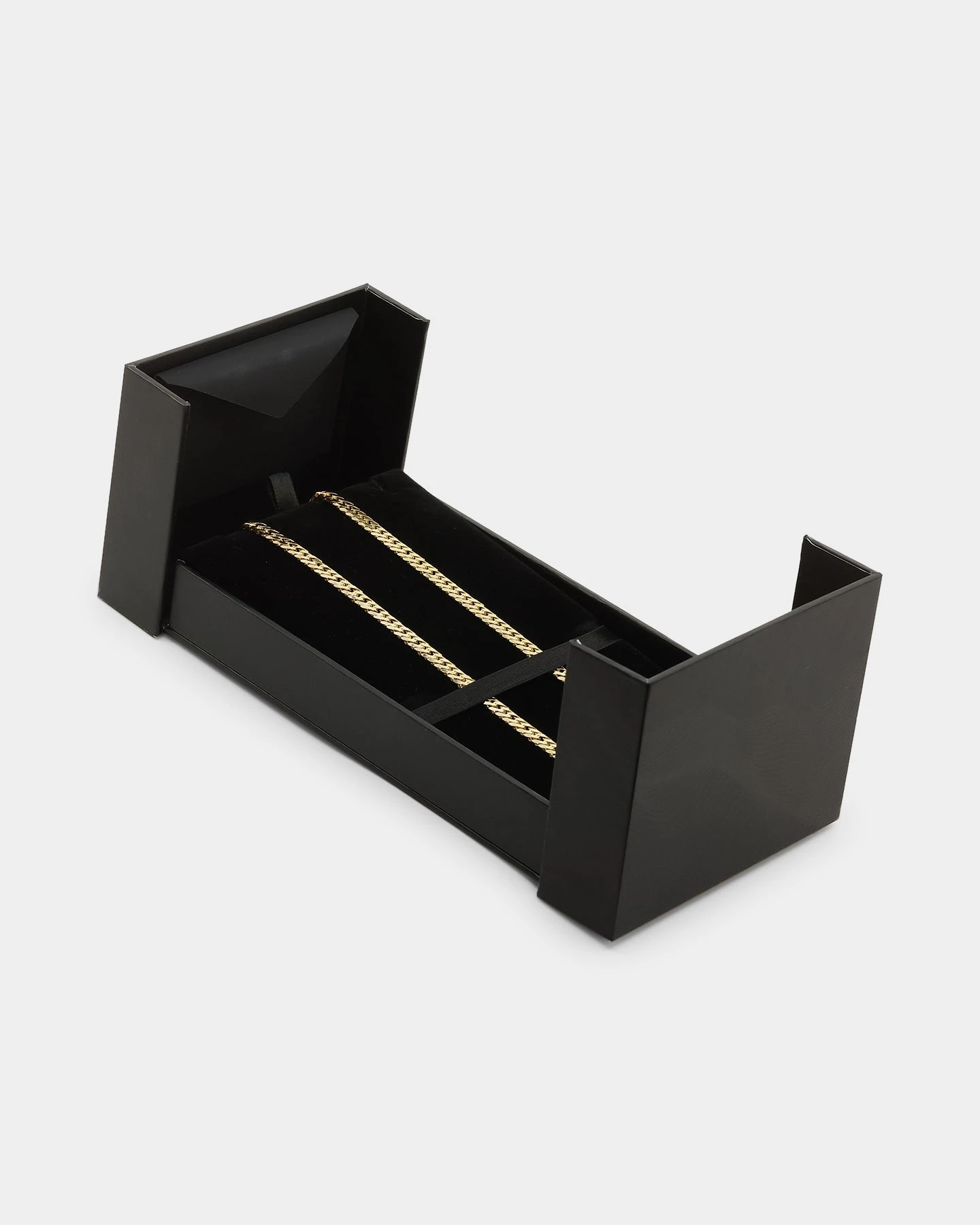 House Of Auric 6.4mm Double Curb Chain 18K Gold Vermeil 11 House Of Auric 6.4mm Double Curb Chain 18K Gold Vermeil - Image 9