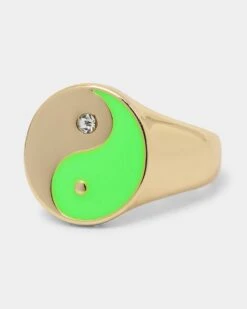 Wild For The Weekend Yin Yang Signet Ring (Large) Gold -Culture Kings 09000668 YG200 default 0020 a2dba595 51f2 40f1 ac89 8906fd8d5536