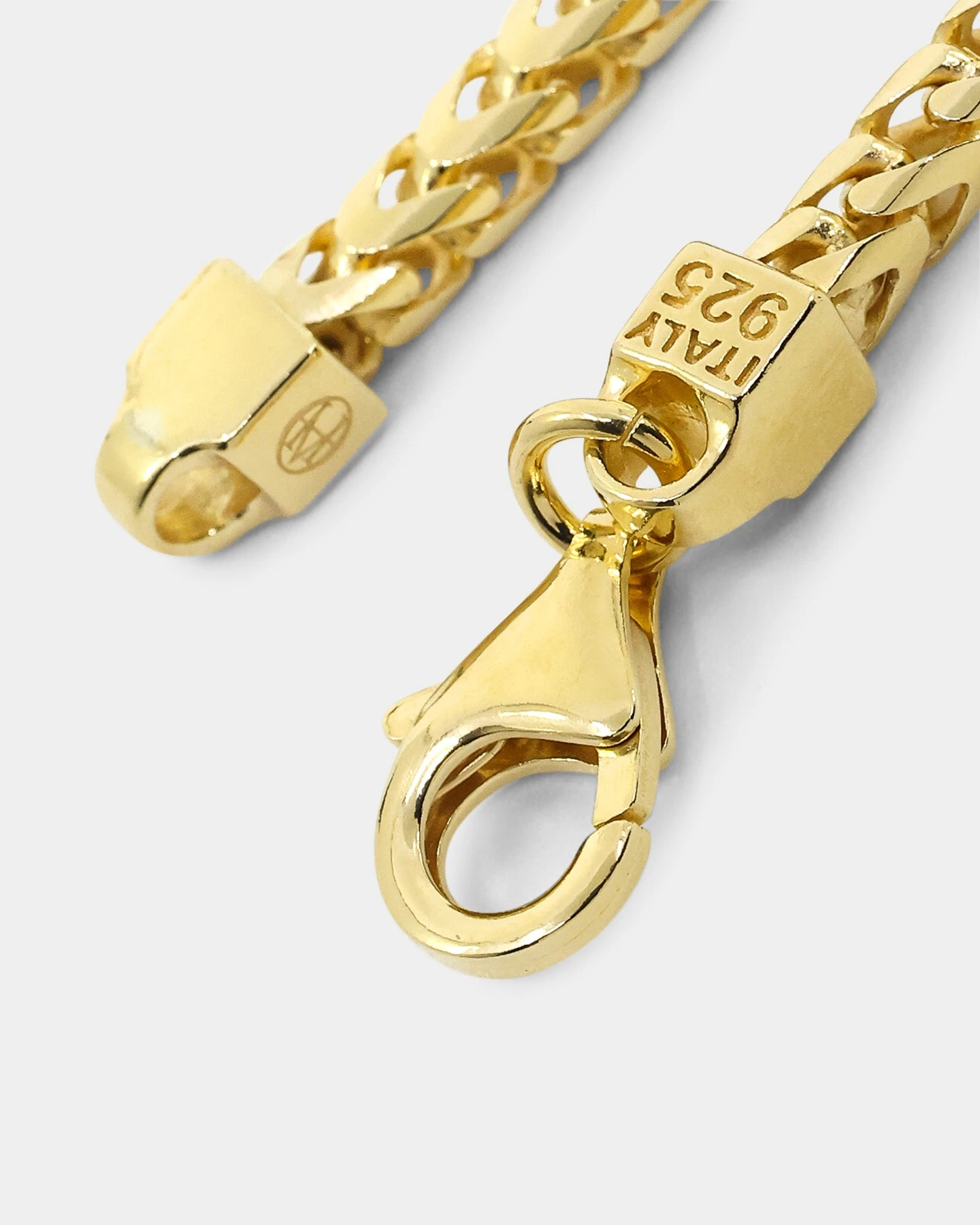 House Of Auric 3mm Franco Bracelet 18k Gold Vermeil 7 House Of Auric 3mm Franco Bracelet 18k Gold Vermeil - Image 5