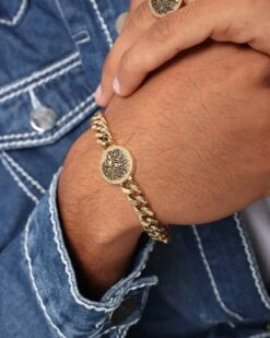 Guess Mainline Side Lion Coin Bracelet Gold