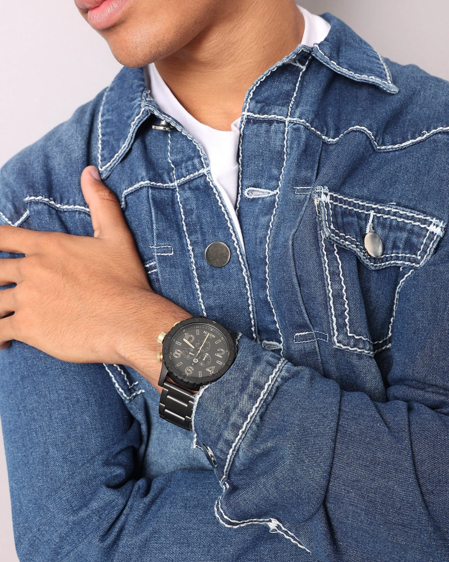 Nixon 51-30 Chrono Watch Matte Black/Gold 5 Nixon 51-30 Chrono Watch Matte Black/Gold - Image 3