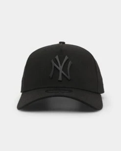 New Era New York Yankees 'Metal Badge' 9FORTY A-Frame Snapback Black/Black