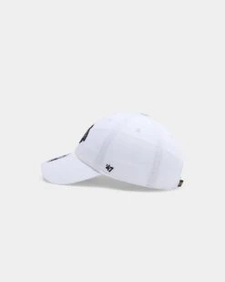 '47 BRAND 47 Brand Chicago Blackhawks Clean Up Strapback White/Black -Culture Kings 195000265150 default 0050