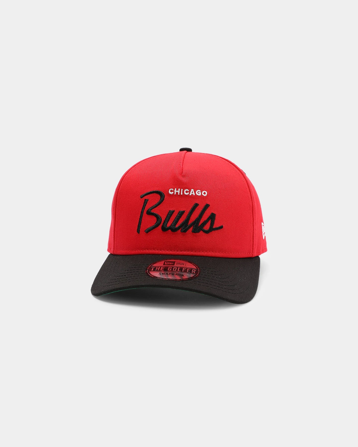 New Era Chicago Bulls 2-Tone Script Old Golfer Snapback Red/Black 3 New Era Chicago Bulls 2-Tone Script Old Golfer Snapback Red/Black