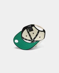 New Era Pittsburgh Pirates Off White Script Old Golfer Snapback Off White -Culture Kings 195599784070 default 0070