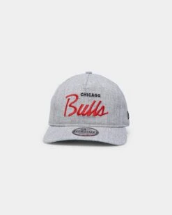 New Era Chicago Bulls Script Old Golfer Snapback Heather Grey