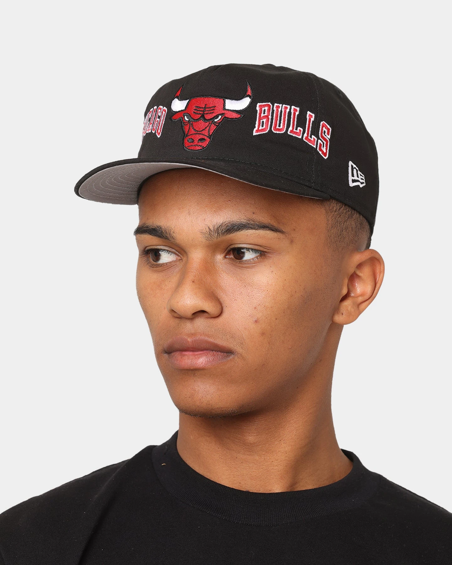 New Era Chicago Bulls 'Shadow Team Logo' Old Golfer Snapback Original Team Colour 10 New Era Chicago Bulls 'Shadow Team Logo' Old Golfer Snapback Original Team Colour - Image 8
