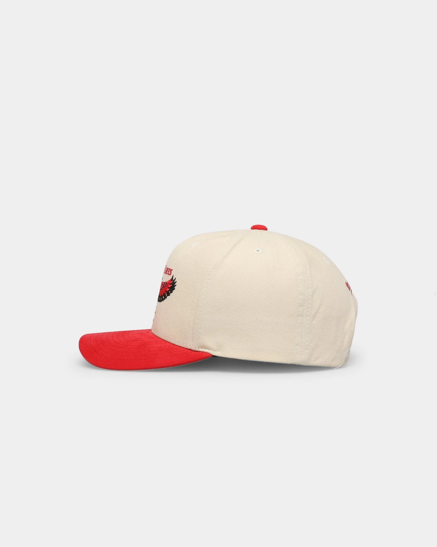 Mitchell & Ness Atlanta Hawks 'Vintage Cream' Pro Crown Snapback Cream 7 Mitchell & Ness Atlanta Hawks 'Vintage Cream' Pro Crown Snapback Cream - Image 5