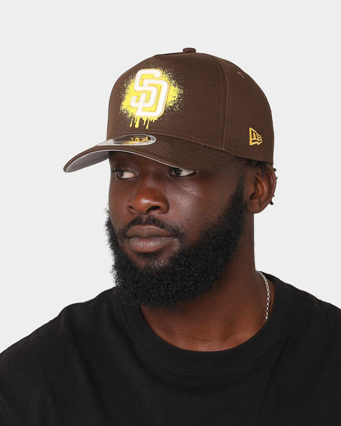 New Era San Diego Padres 'Spray Paint Glow' 9FORTY A-Frame Snapback Original Team Colours 4 New Era San Diego Padres 'Spray Paint Glow' 9FORTY A-Frame Snapback Original Team Colours - Image 2