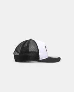 New Era Las Vegas Raiders 'Team Two-Tone' Prolight Old Golfer Trucker Snapback White/OTC -Culture Kings 196315942705 default 0030