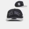 New Era New York Yankees 'Chenille' Golfer Snapback Navy -Culture Kings 196500152070 default 0010