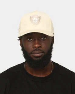 New Era Oakland Raiders 'Classic Corduroy' 9FORTY A-Frame Snapback Chrome -Culture Kings 196500153381 mens 0100