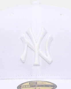 New Era New York Yankees 'White On White' 59FIFTY Fitted White/White -Culture Kings 196819013512 default 0050
