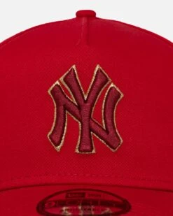 New Era New York Yankees 'Dragon Collection Lunar New Year' 9FORTY A-Frame Snapback Scarlet/Gold -Culture Kings 197884651067 default 000050